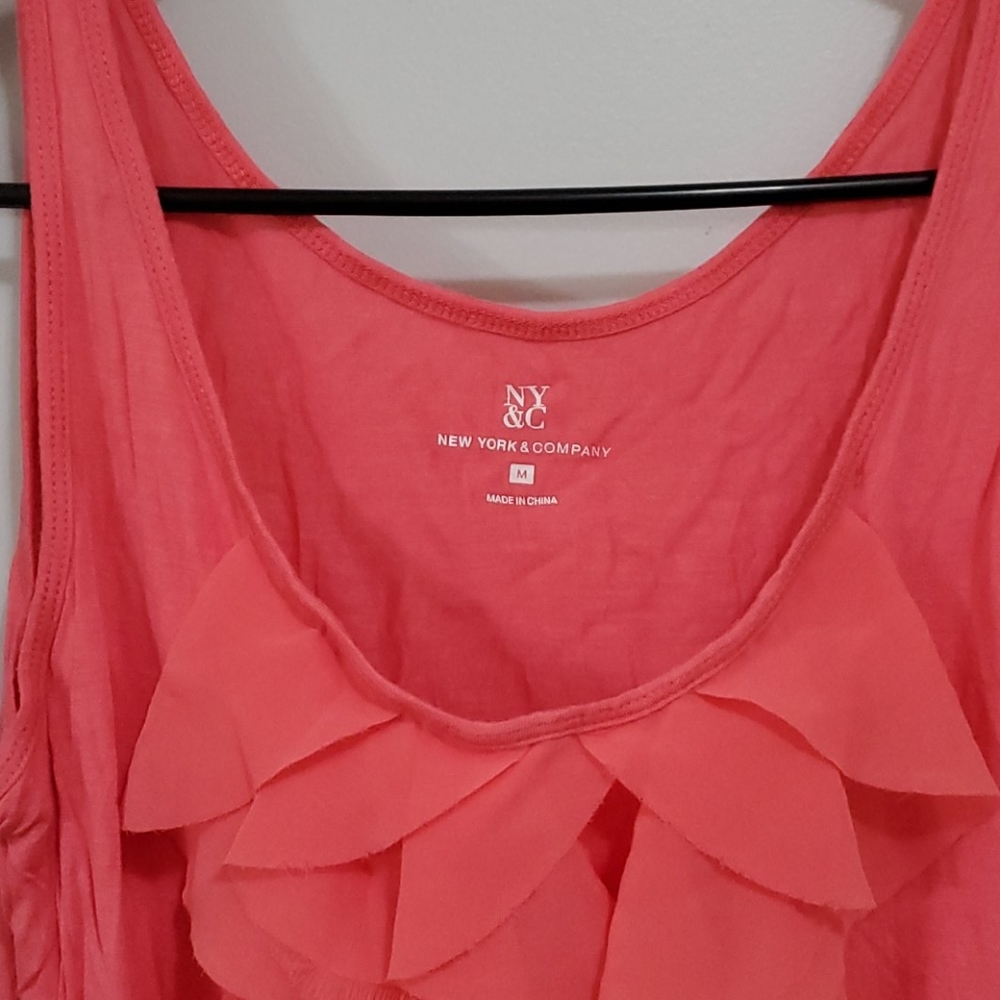 Ruffle front top - Picture 4 of 4